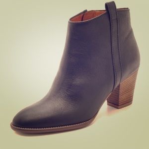 Madewell Billie Boot in Black Leather